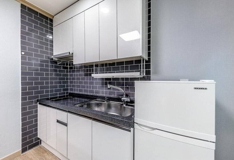 Goseong Gamnamu Pension