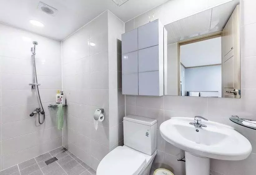 Goseong Gamnamu Pension