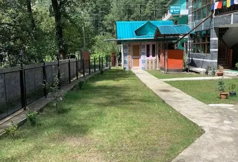 هتل Aman Palace Kasol