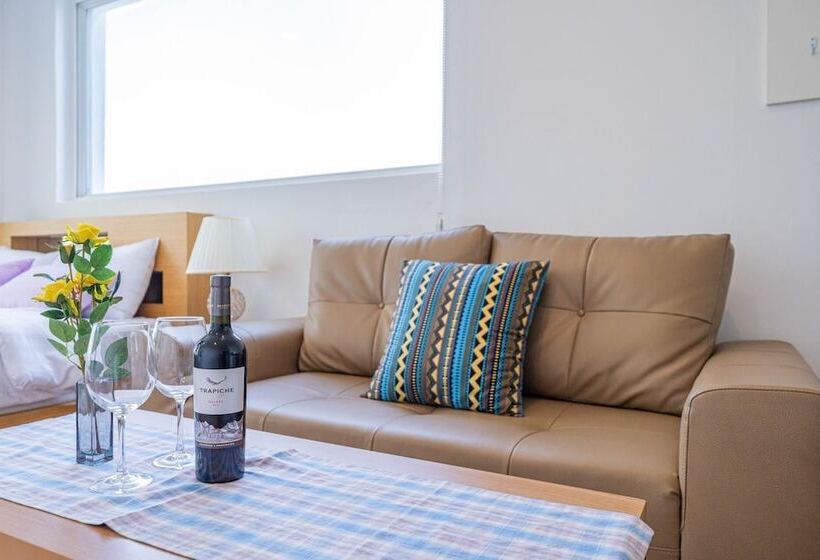 Отель Goseong Sunshine Beach Pension