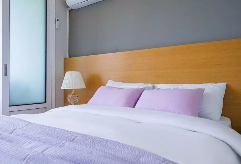 هتل Goseong Sunshine Beach Pension