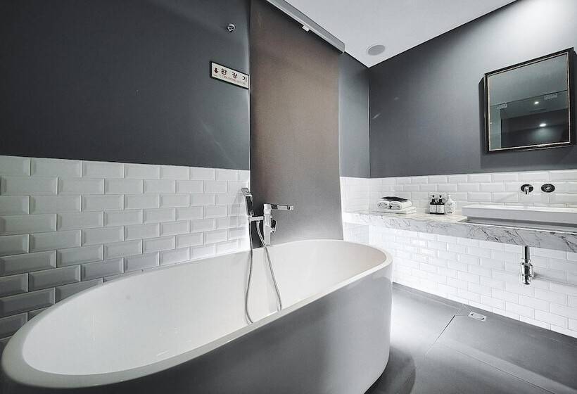 מוטל Gwangyang Harbor Bridge