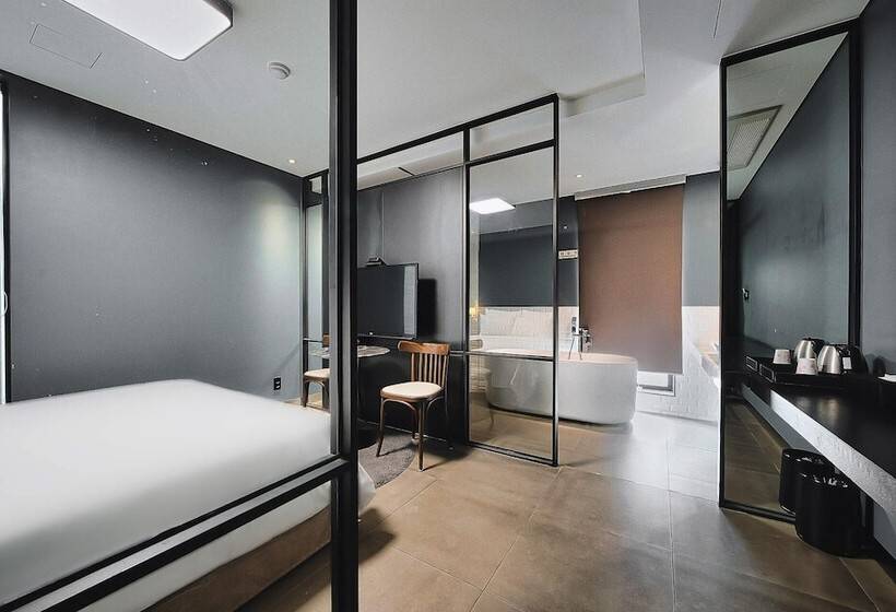 מוטל Gwangyang Harbor Bridge