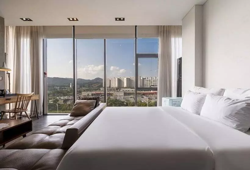 Motelli Gwangyang Harbor Bridge