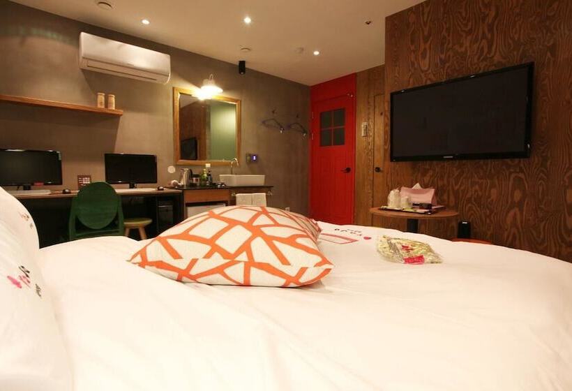 Motelli Pyeongchon Yaja Pyeongchon Station