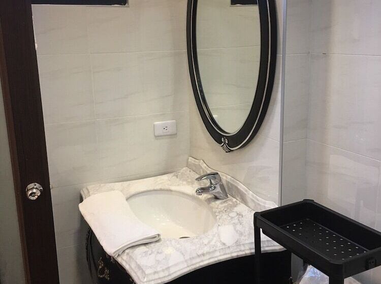 پانسیون Marburg Hall