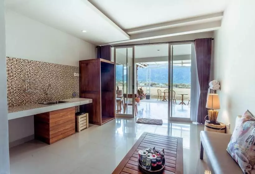 ペンション The Joglo Beratan