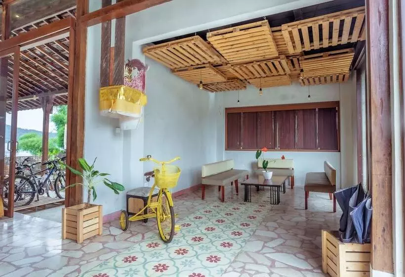 ペンション The Joglo Beratan