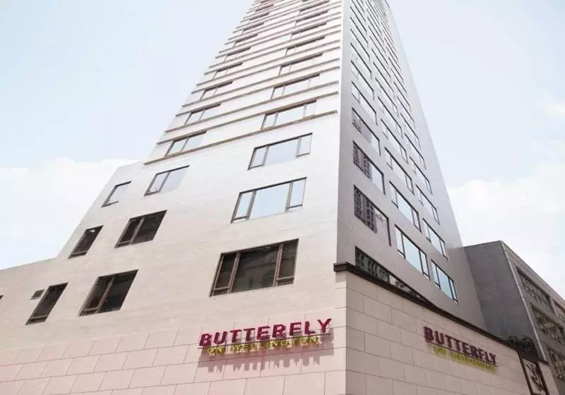 هتل Butterfly On Wellington, Central