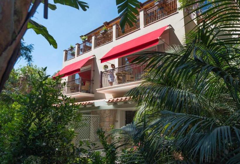 Отель Forte Village Resort  Villa Del Parco & Spa