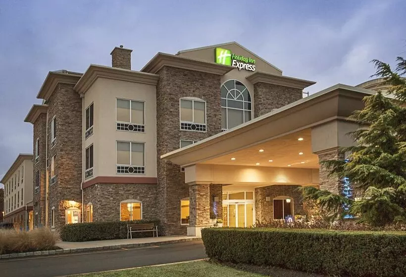 Holiday Inn Express Hotel & Suites East End, An Ihg