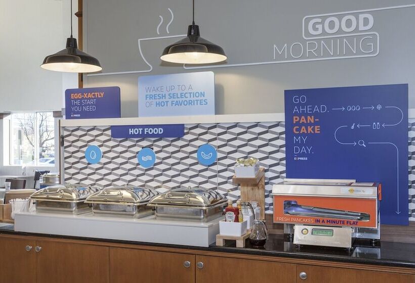 Holiday Inn Express Hotel & Suites East End, An Ihg