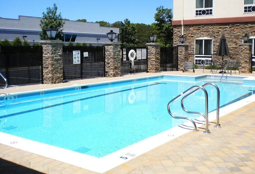 Holiday Inn Express Hotel & Suites East End, An Ihg