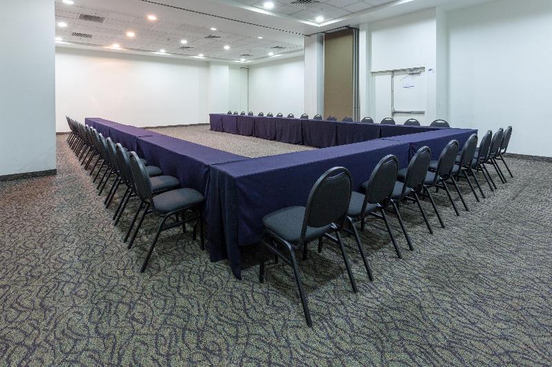 בית מלון כפרי Holiday Inn Express Guadalajara Iteso, An Ihg