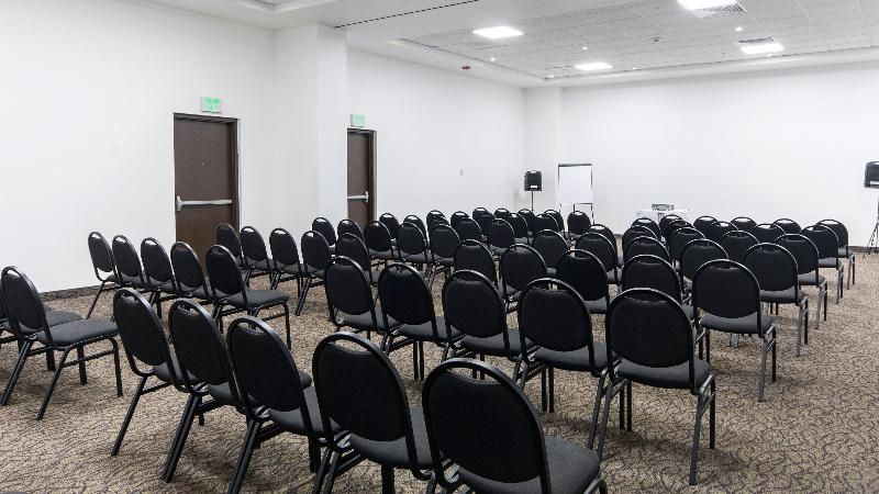 בית מלון כפרי Holiday Inn Express Guadalajara Iteso, An Ihg