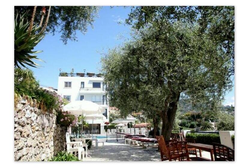 فندق Le Versailles