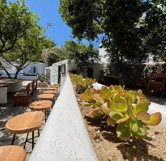 ホテル Matogianni