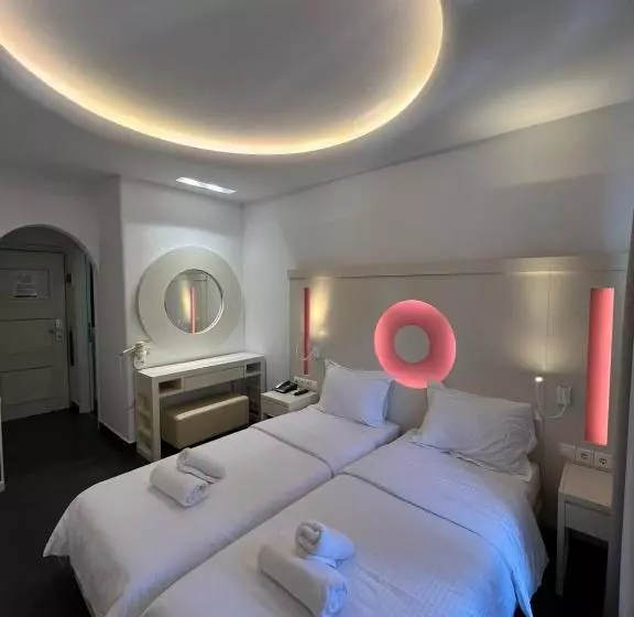 ホテル Matogianni