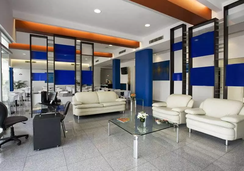 هتل One Playa Del Carmen