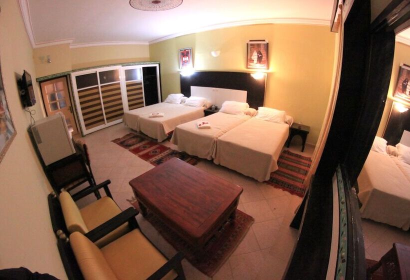 בית מלון כפרי Saghro