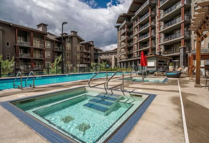 Sutton Place Hotel Revelstoke Mountain Resort