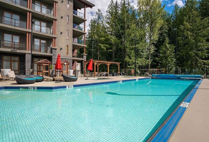Sutton Place Hotel Revelstoke Mountain Resort