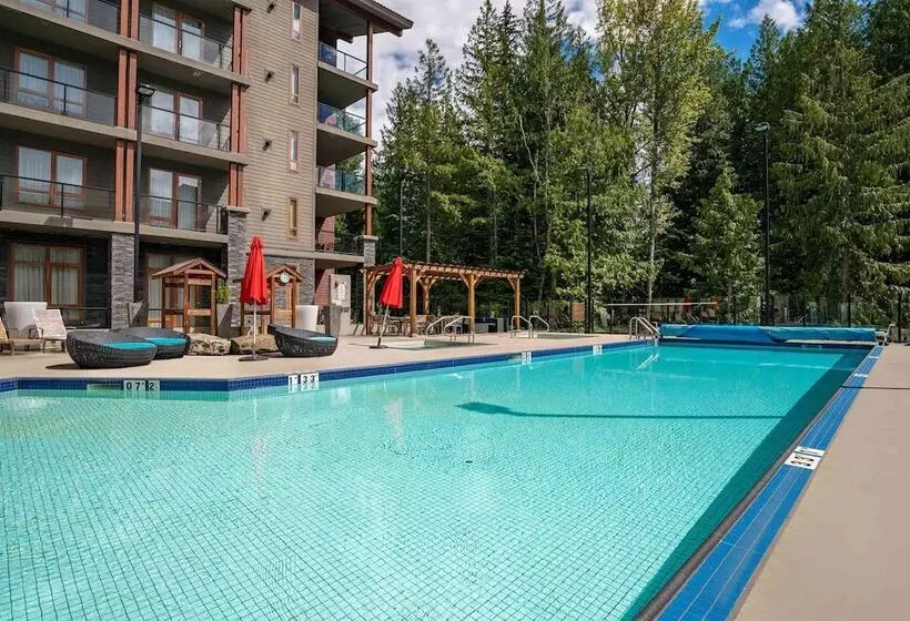 Sutton Place Hotel Revelstoke Mountain Resort