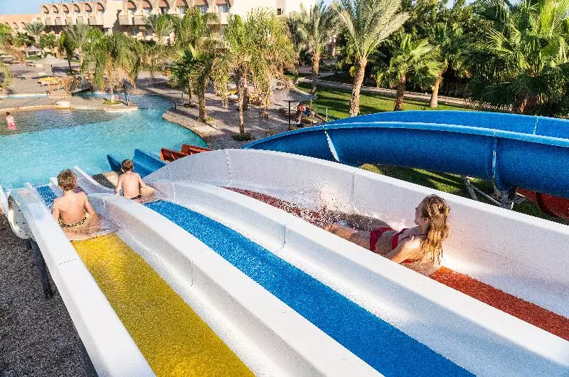 هتل Three Corners Sea Beach Resort