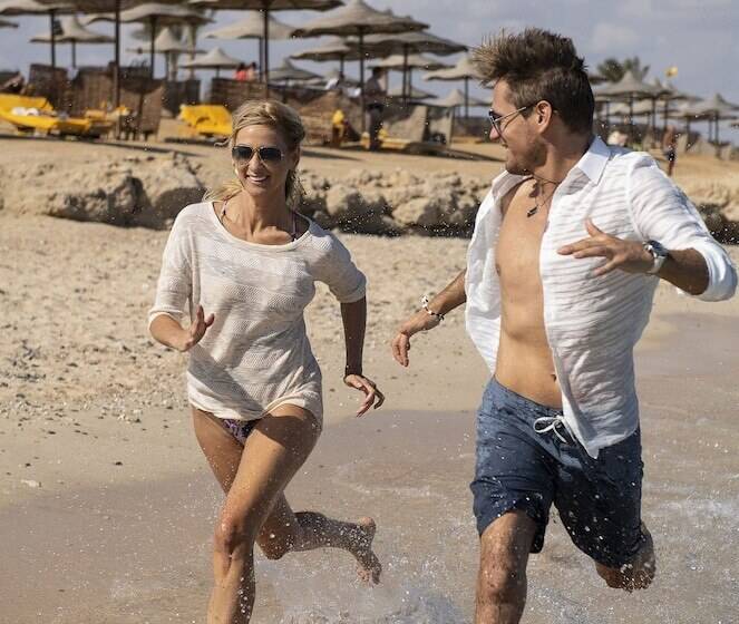 هتل Three Corners Sea Beach Resort