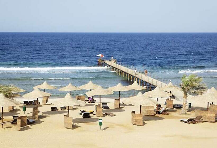 هتل Three Corners Sea Beach Resort