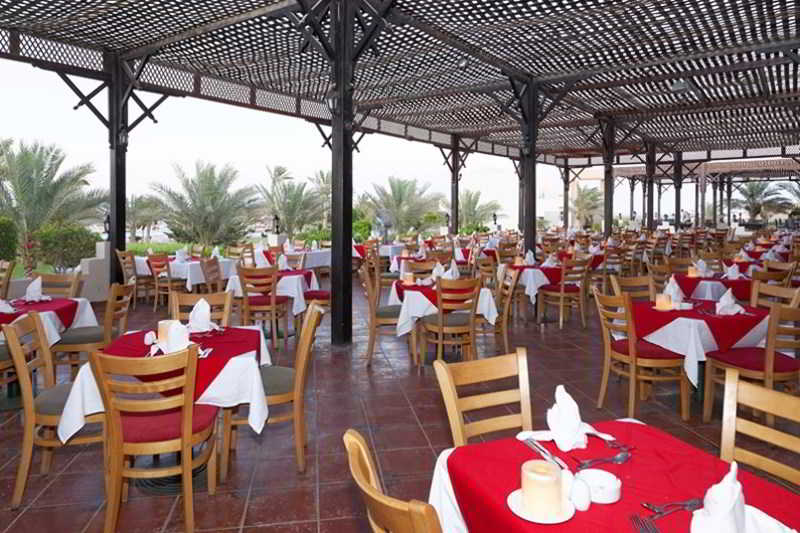 هتل Three Corners Sea Beach Resort