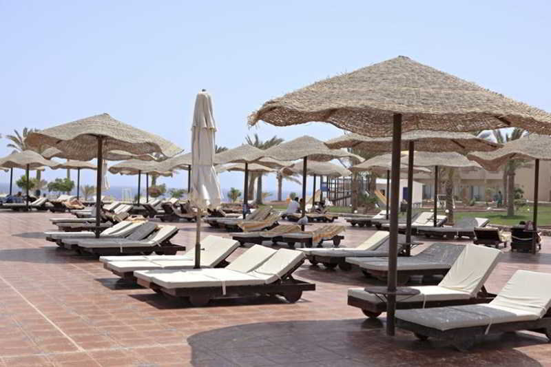 هتل Three Corners Sea Beach Resort