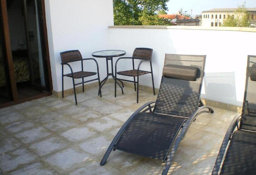 هتل Torre De Quintana