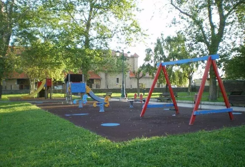 Hotel Torre De Quintana