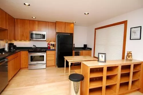 ホテル Ute Condos