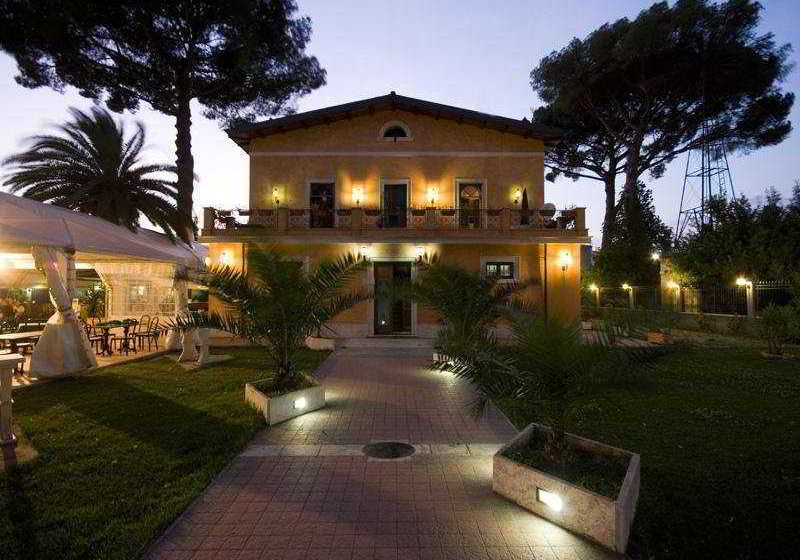 فندق Villa Plauzi
