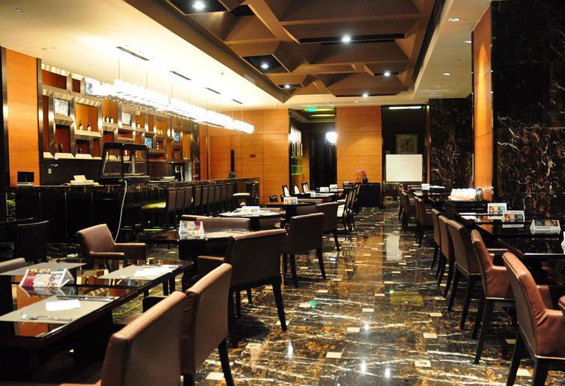 Отель Wyndham Bund East Shanghai