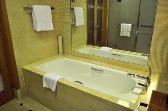 Отель Wyndham Bund East Shanghai