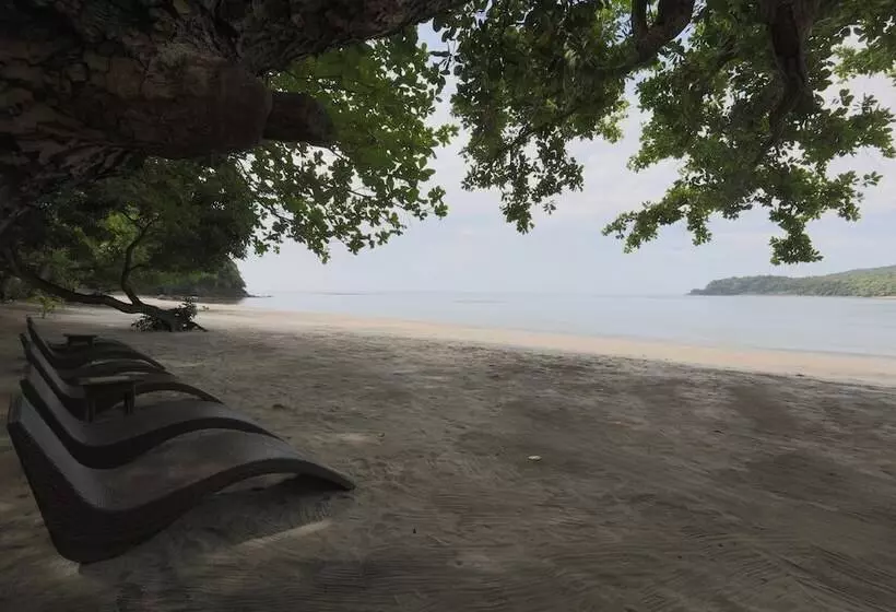 Hotelli La Jolla Luxury Beach Resort