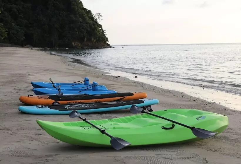 Hotelli La Jolla Luxury Beach Resort