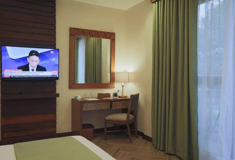 Hotelli La Jolla Luxury Beach Resort