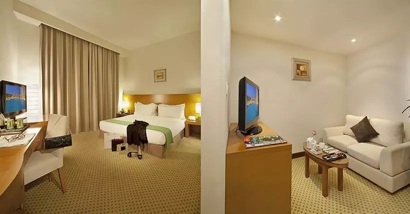 호텔 Bm Acacia  And Apartments