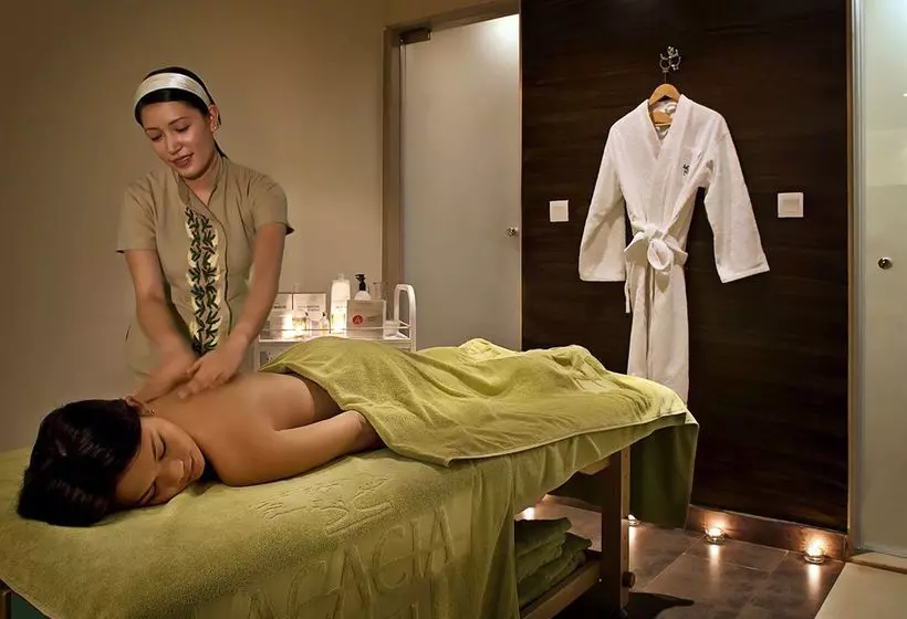 호텔 Bm Acacia  And Apartments