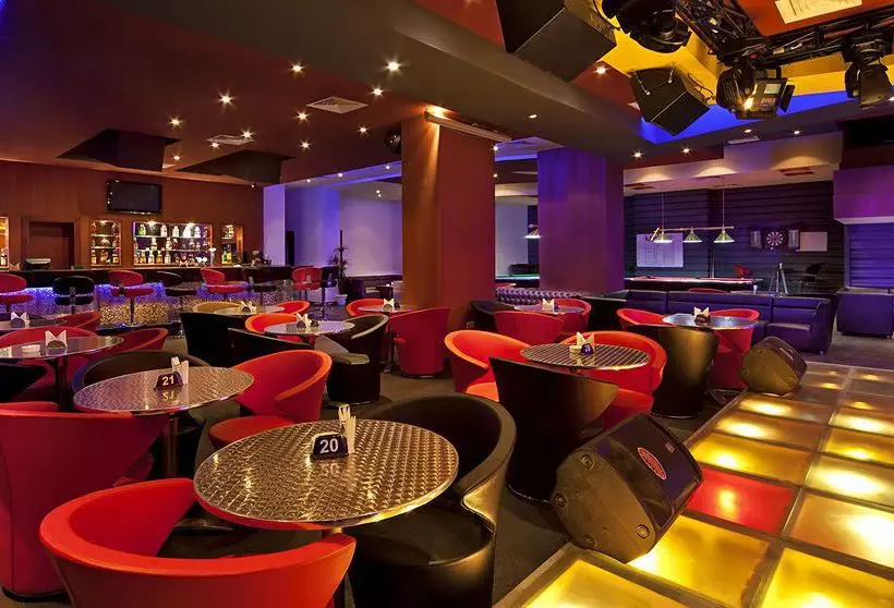 호텔 Bm Acacia  And Apartments