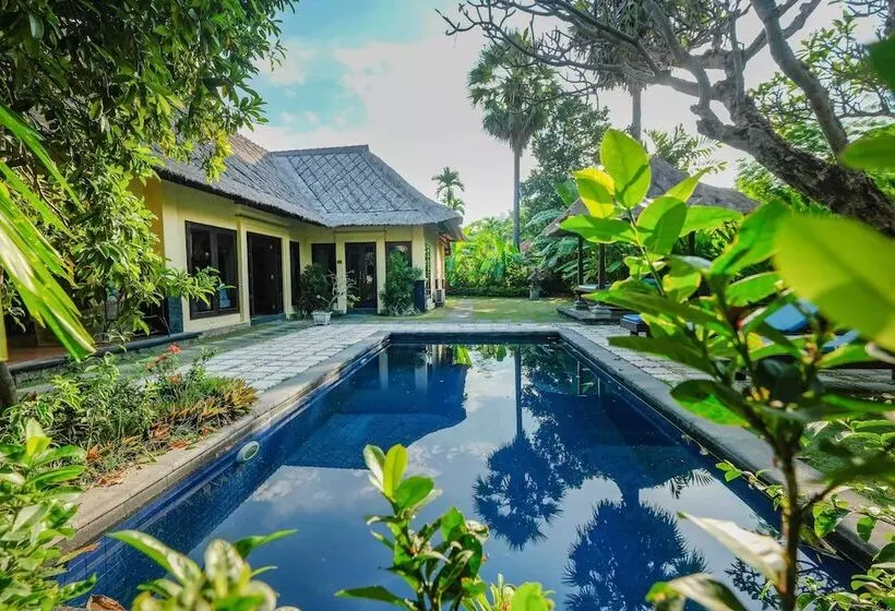Amertha Bali Villas