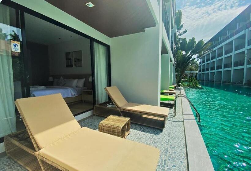 D Varee Mai Khao Beach Resort, Thailand