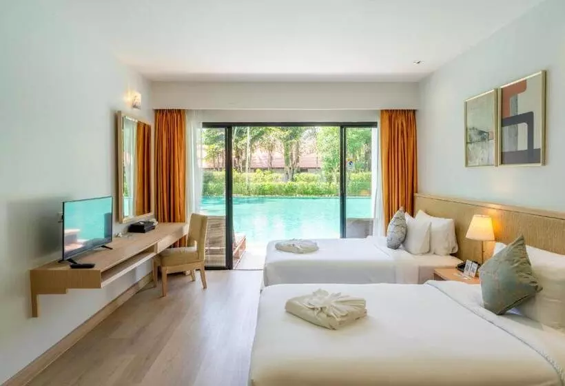 D Varee Mai Khao Beach Resort, Thailand