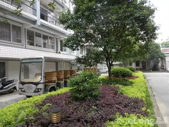 Fortune Condominium Hotel