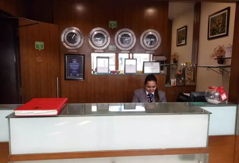 ホテル Archana Residency