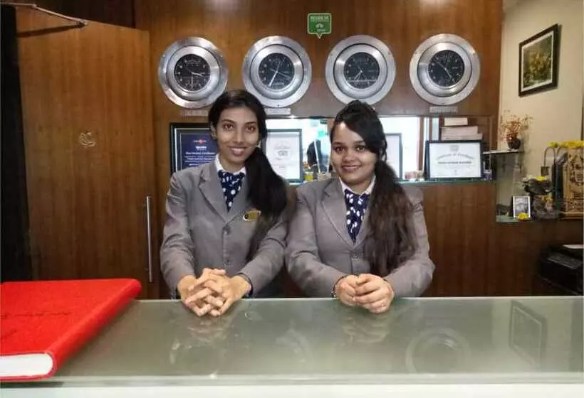 ホテル Archana Residency